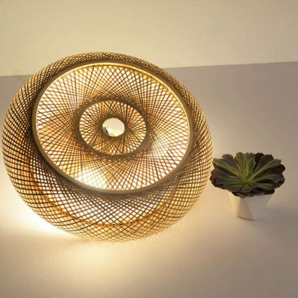 lámpara de techo de ratán y bambú
